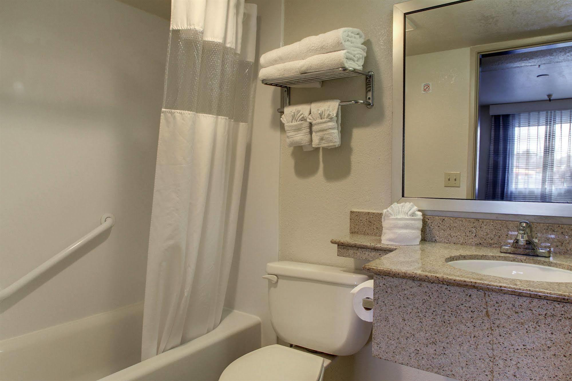 Days By Wyndham Moonlight Hotel 3*