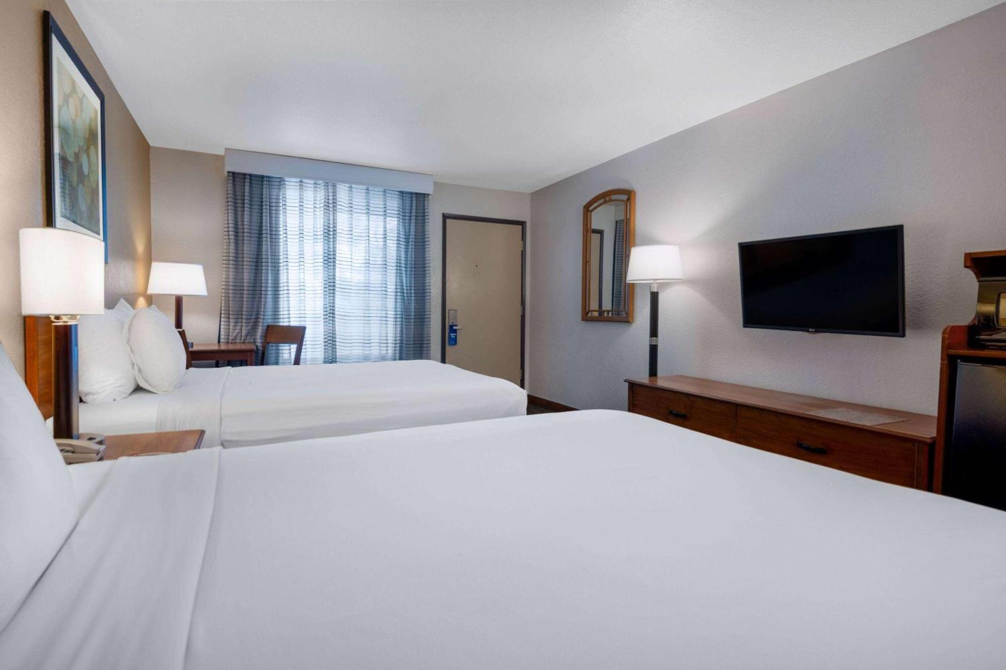 Days By Wyndham Moonlight Hotel 3*